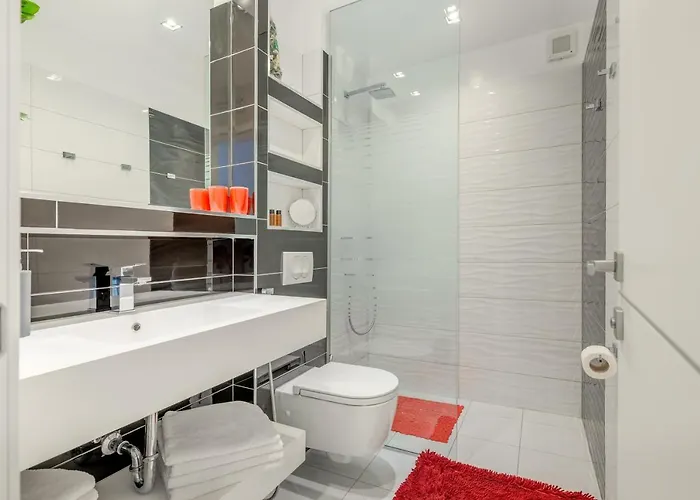 Rex Exclusive Apartment Split