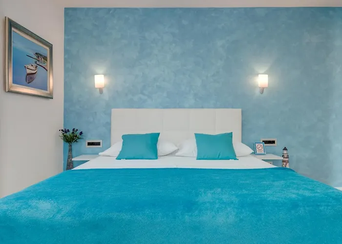 Rex Exclusive Apartment Split